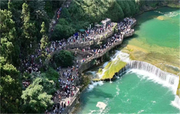 贵州安顺：大力打造全域避暑旅游目的地